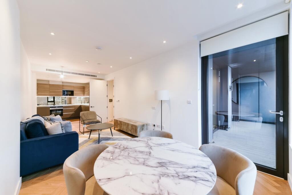 HKR Hoxton, Dawson S