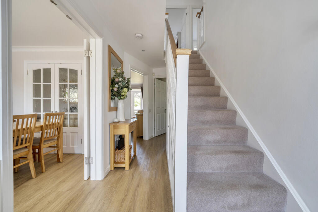 1290873-24-682499...