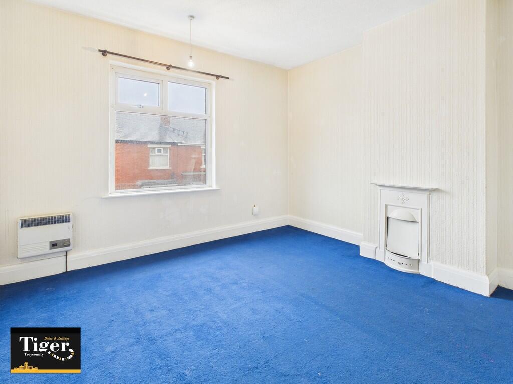 CAM02176G0-PR0711...