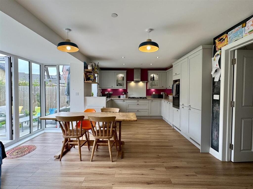 Open Plan Kitchen Dining Room