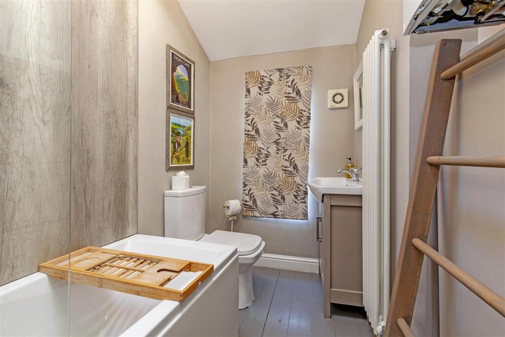 Bathroom-1.jpg