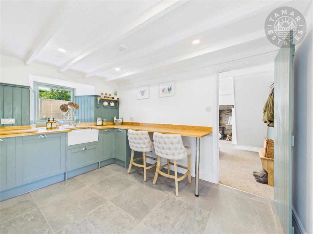 Kitchen/Breakfast Rm