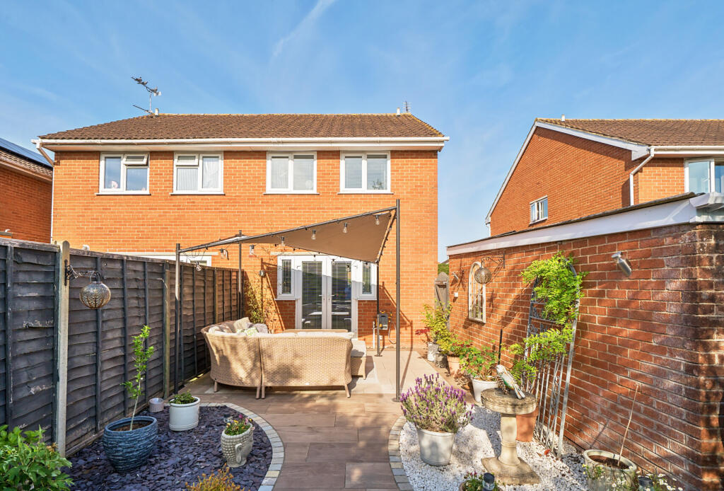 1295556-4-6824e04...