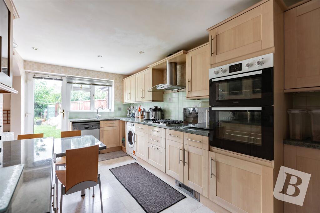 Kitchen/Breakfast Rm