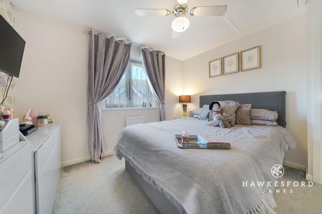 Cornflower Way, Minster on Sea - Bedroom 1