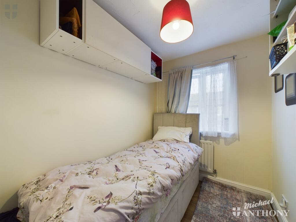 CAM03218G0-PR0379-STILL001