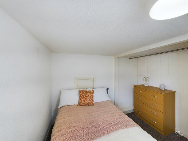bed 6 