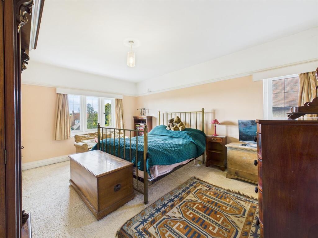 Bedroom: