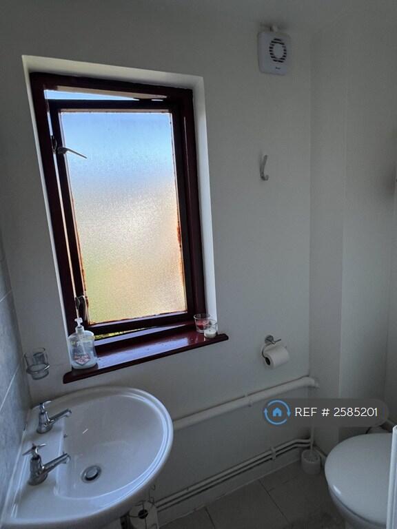Wc Middle Level