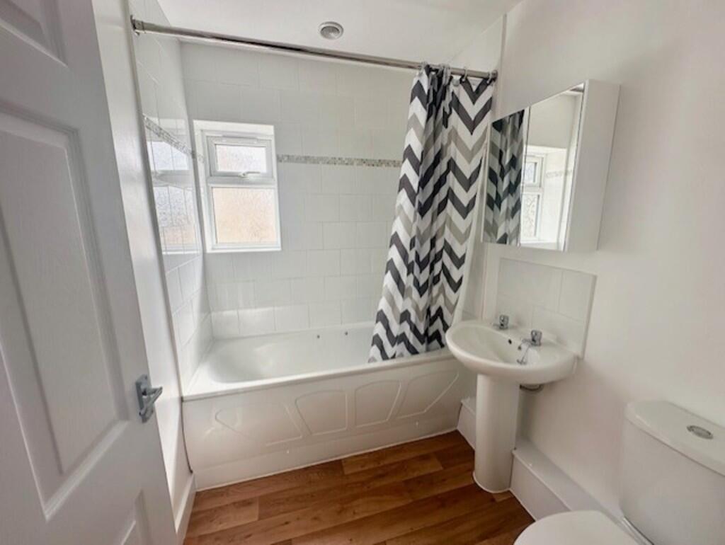 thumbnail_IMG_225...