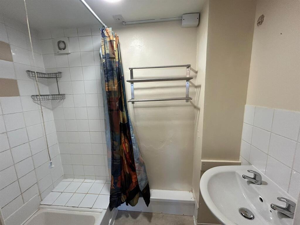 WhatsApp Image 2025-10-06 at 14.45.40 (2).jpeg