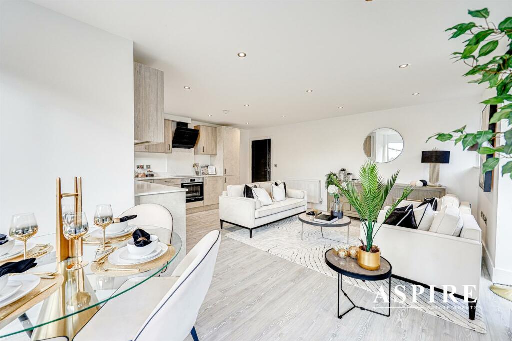 Aspire Estate Agents2.jpg
