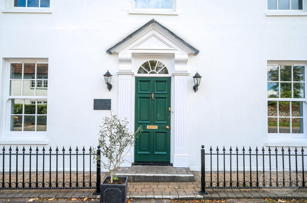 2128f60a-27df-4e9...