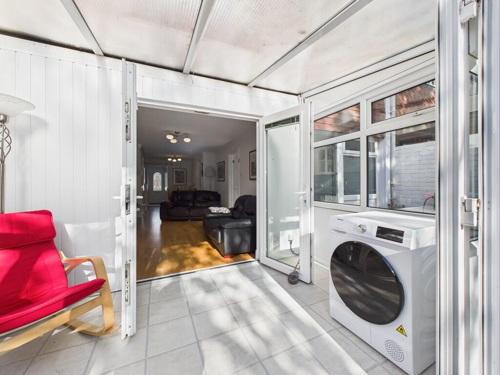 CAM05068G0-PR0056...