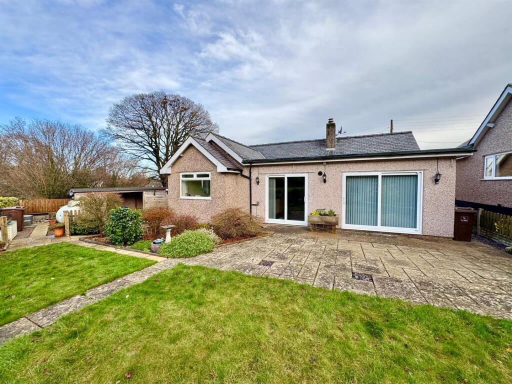 PHOTO-2025-12-17-14-10-21 (4).jpg