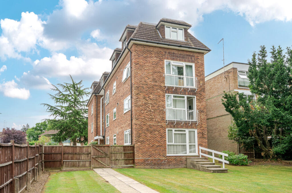 1327743-4-687f6ec...