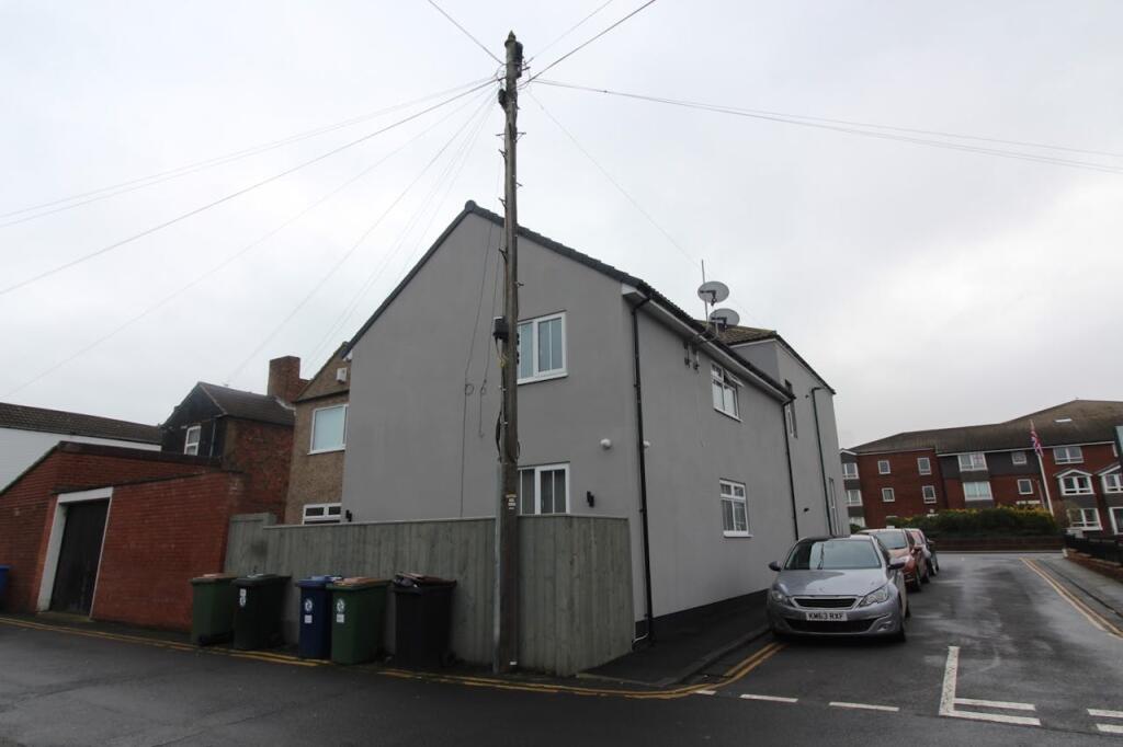 External picture 2.jpg