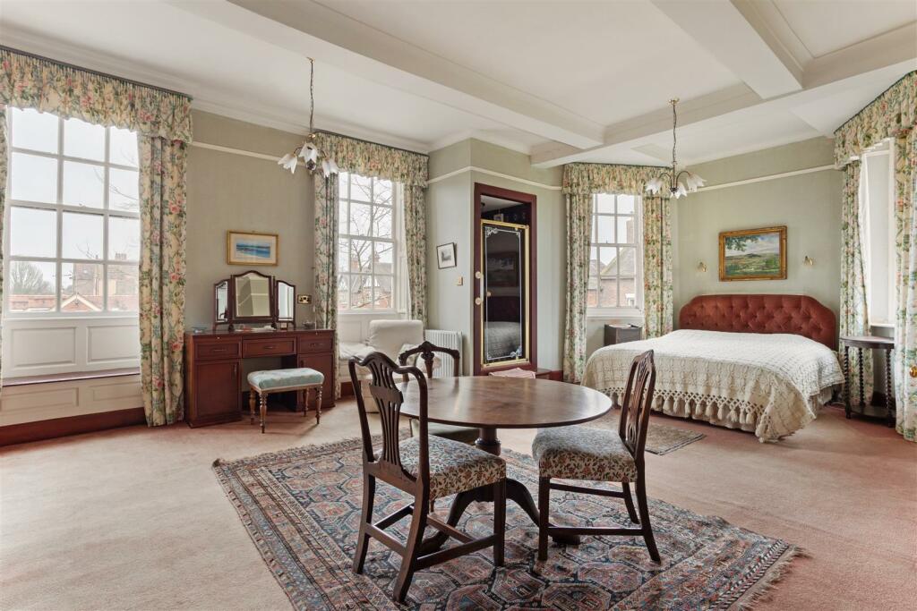 66106_St. Marys House, 14 High Street, Overton - (