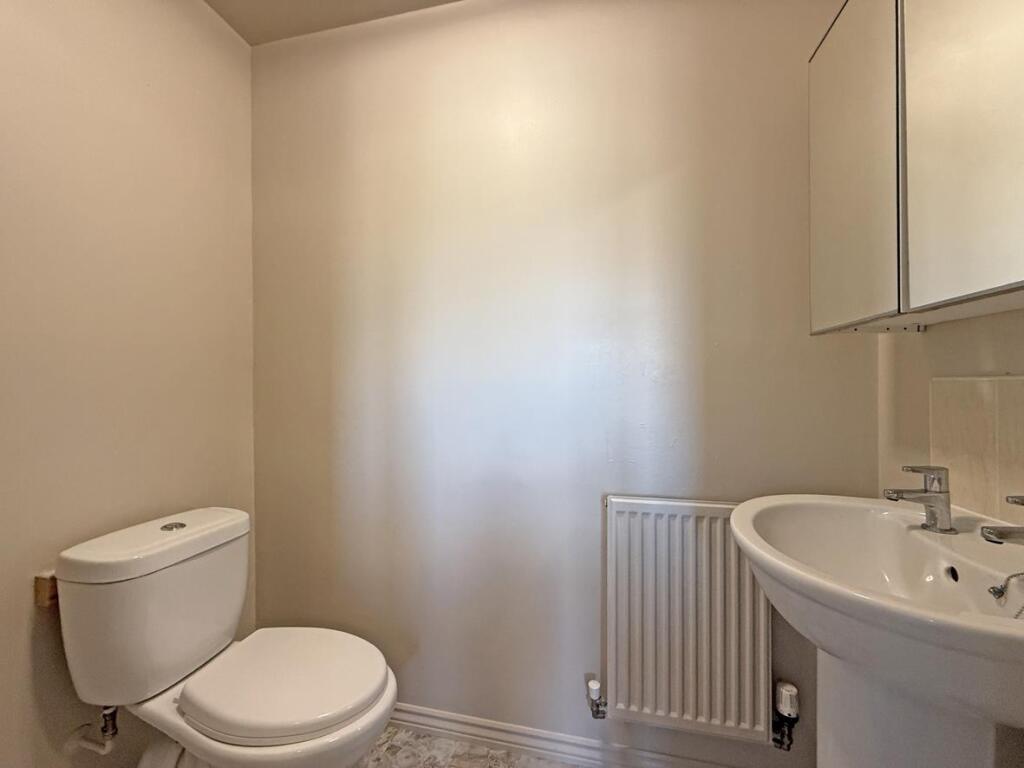 Bridge View 19 - En Suite.jpg