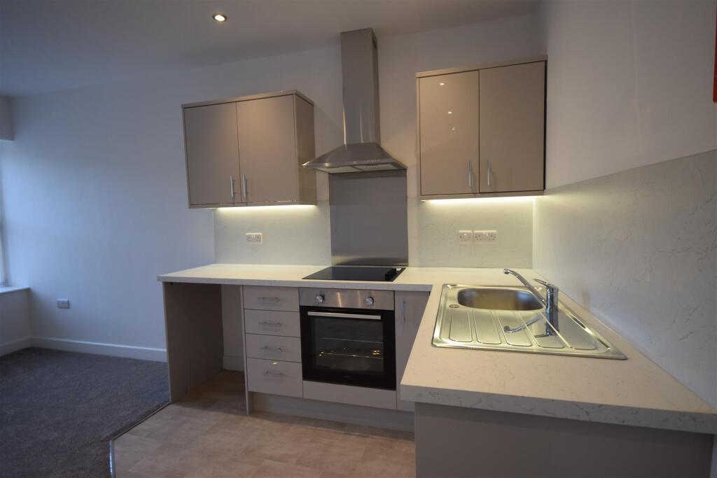 Lounge/Kitchen