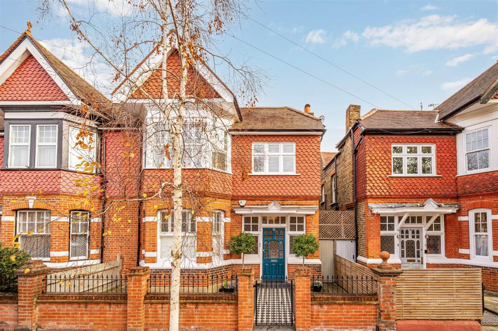 11 Hillcrest Road-1.jpg