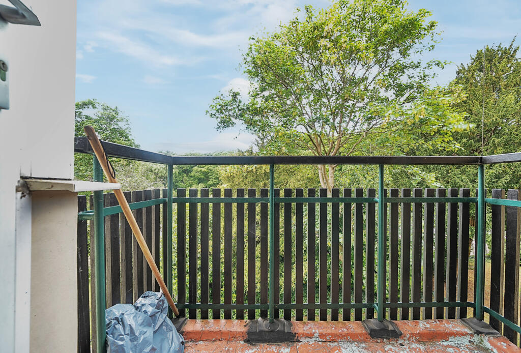 1294902-8-6837096...