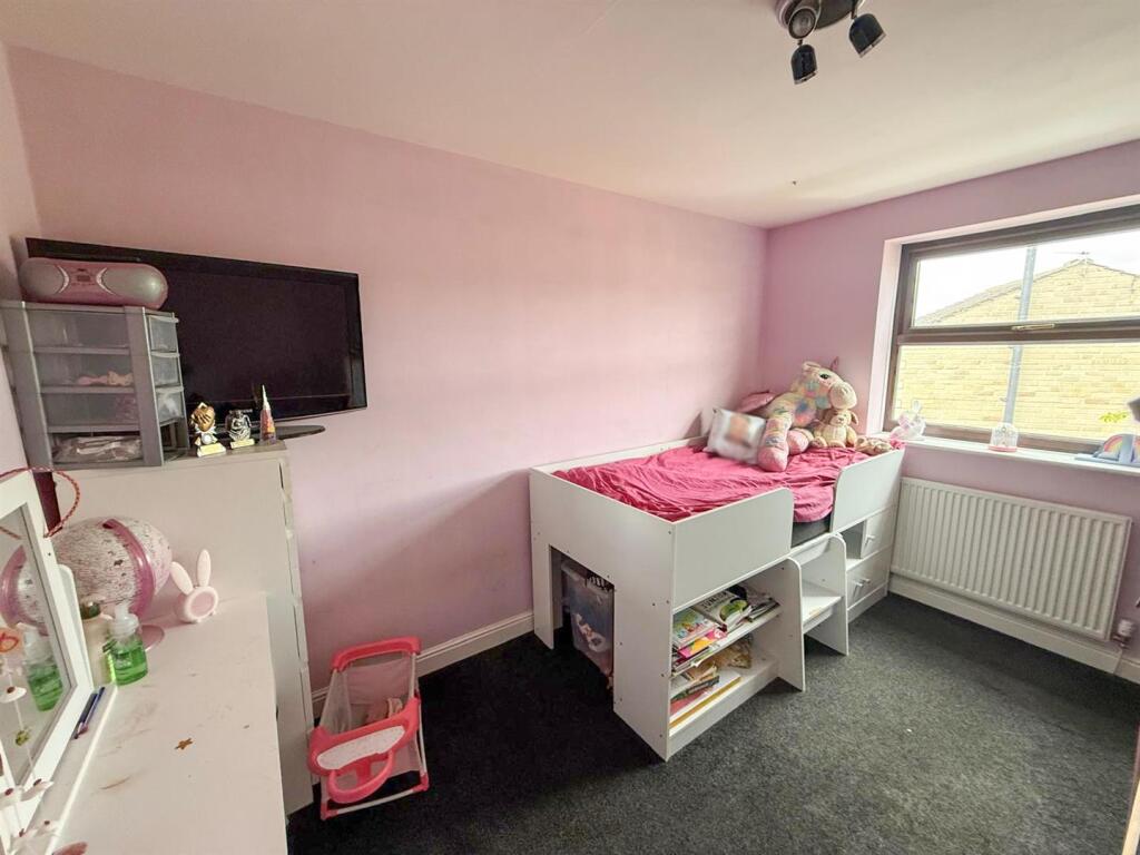 Four bed detached house, Silsden 6