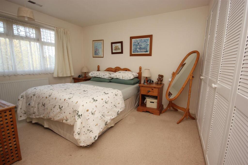 bed 2.JPG