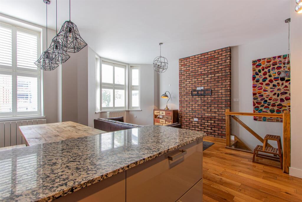 Howard Gardens 1-3, 1-10.jpg