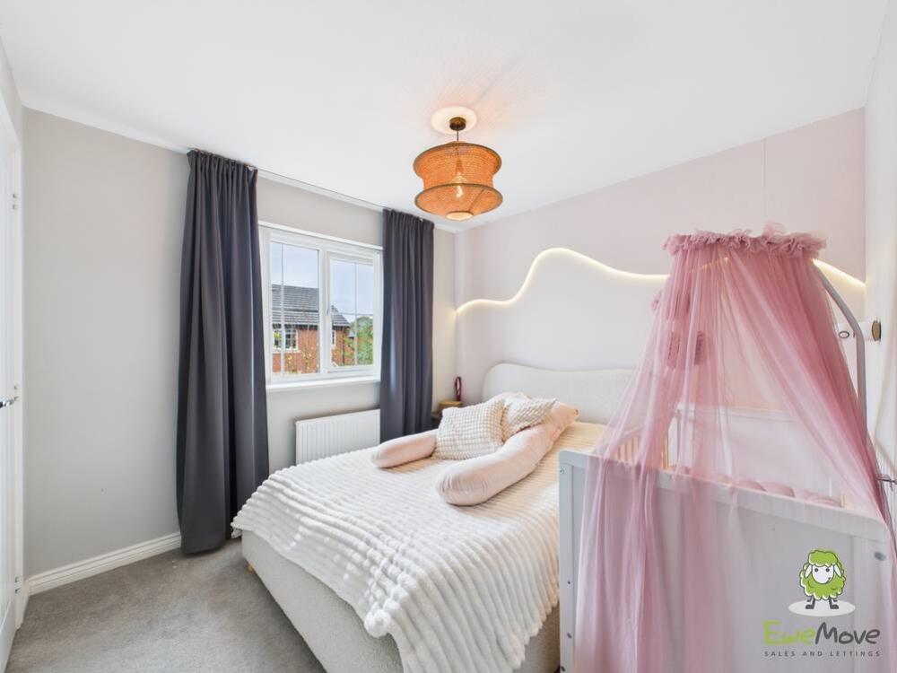 Master Bedroom. EmilyDimelowEwemoveWhitchurchandNa