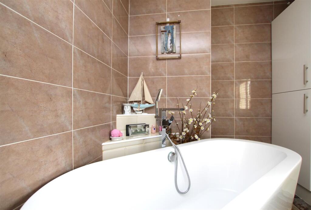Bath &amp; Surround.JPG