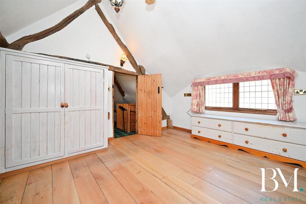 Bedroom One (First Floor)