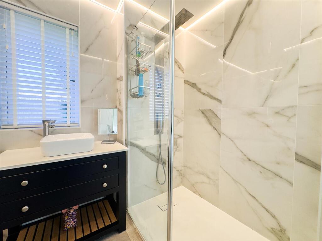 Master/En-Suite