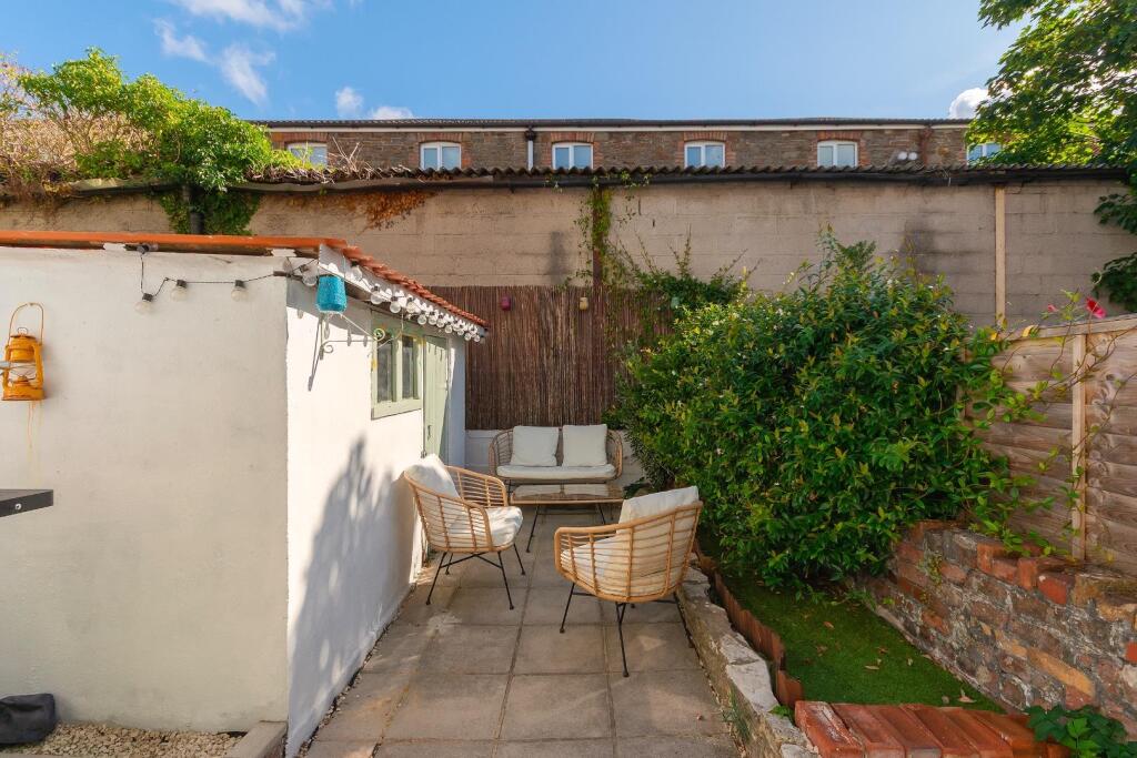 1W9SAN - External G.jpg