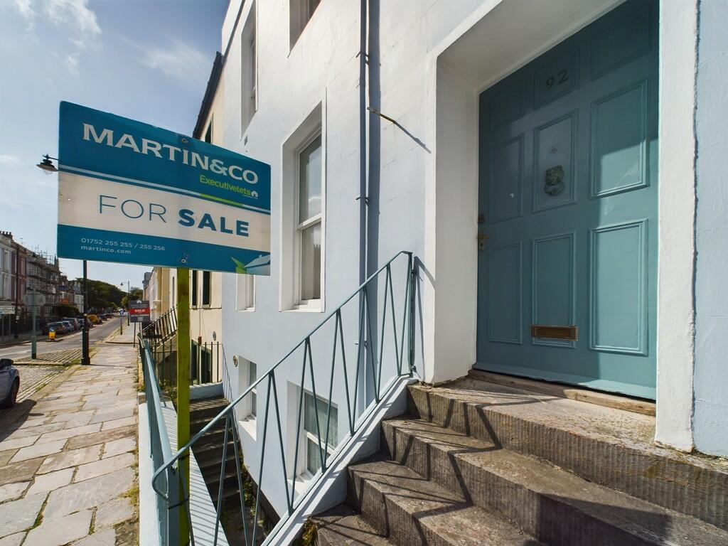 CAM02089G0-PR0310...