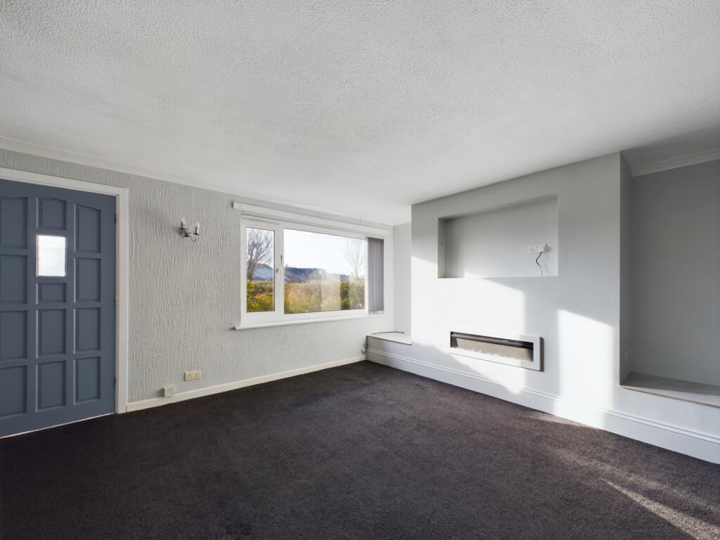 CAM02386G0-PR0098-STILL002