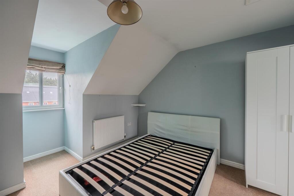 2 Oakfield Mews-1.jpg