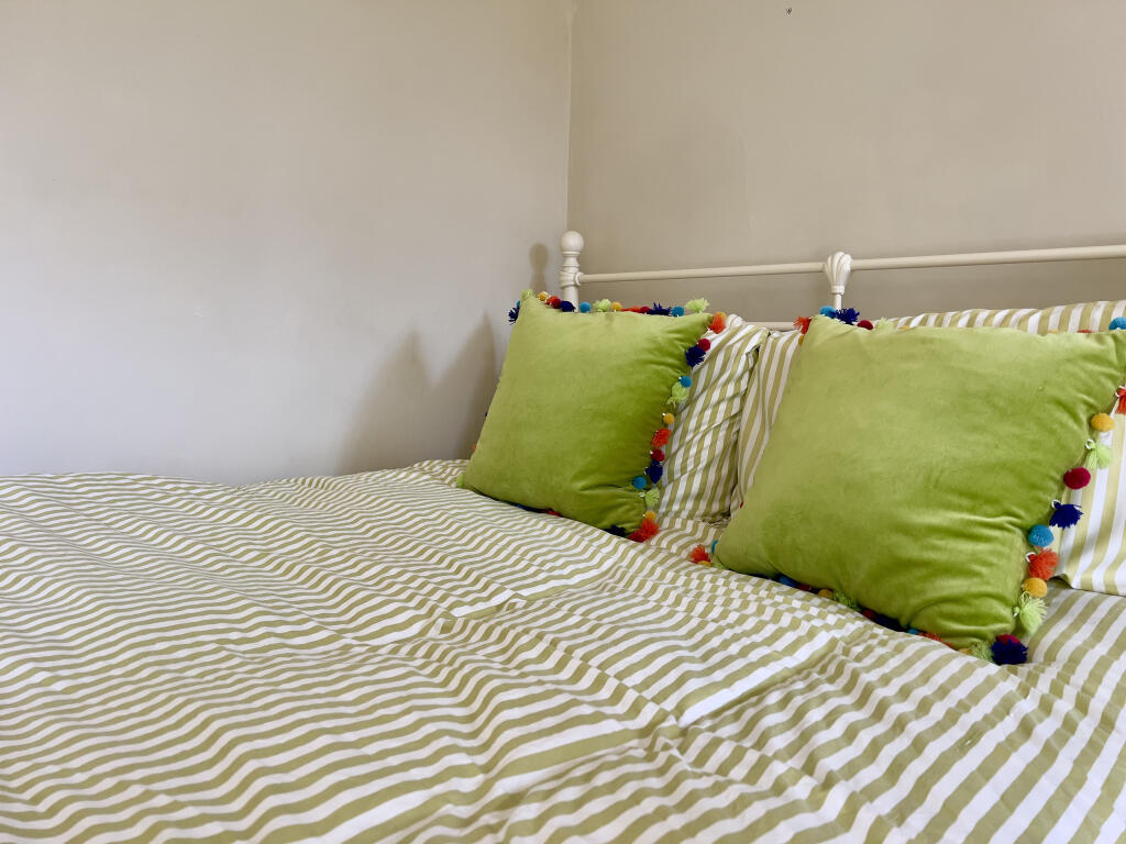 Annexe bedroom/sitting room