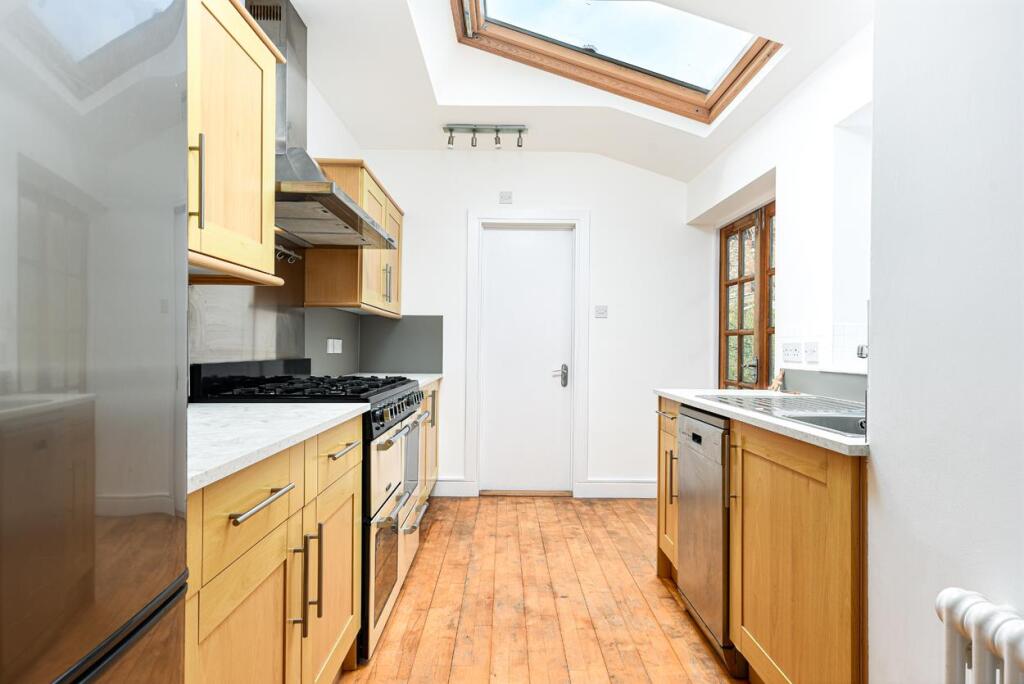 Kitchen_1.jpg