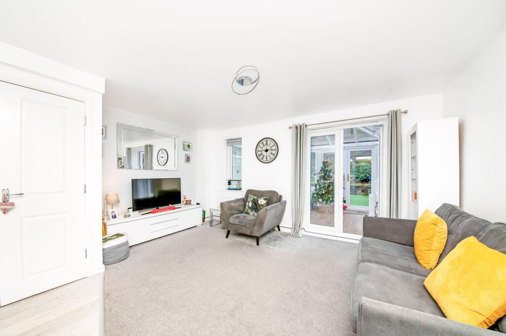 OPEN PLAN LIVING DINING KITCHEN