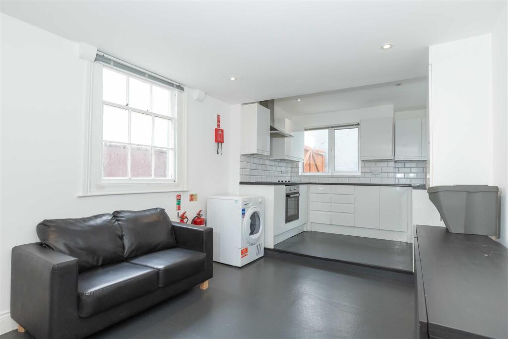 5 Western Place_20.JPG