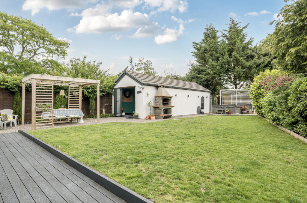 1306998156849887851248