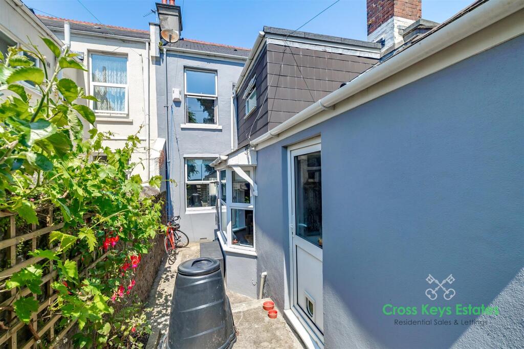 Enclosed Rear Garden