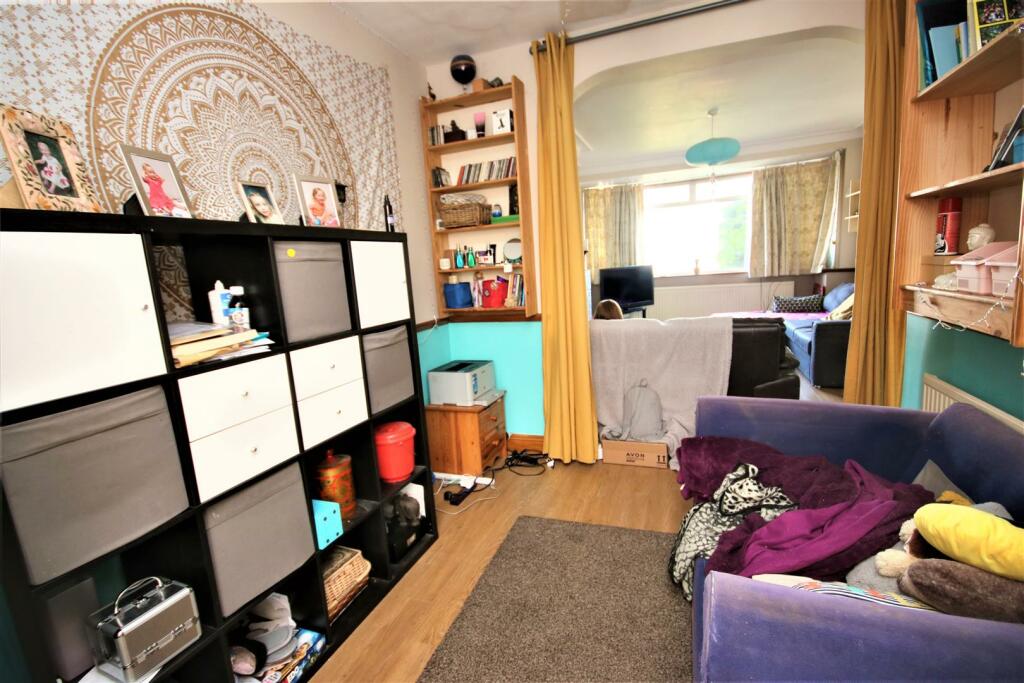 REAR RECEPTION ROOM: