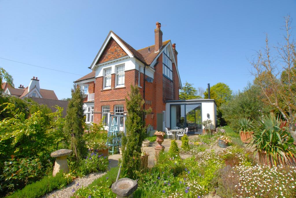 Side garden