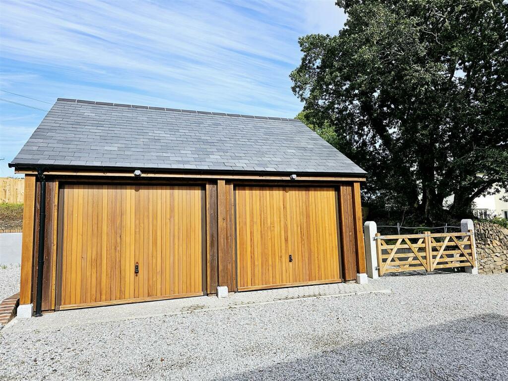 Double garage