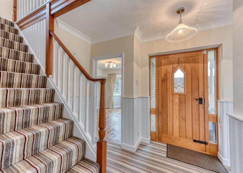 The Peel House-hall1.jpg