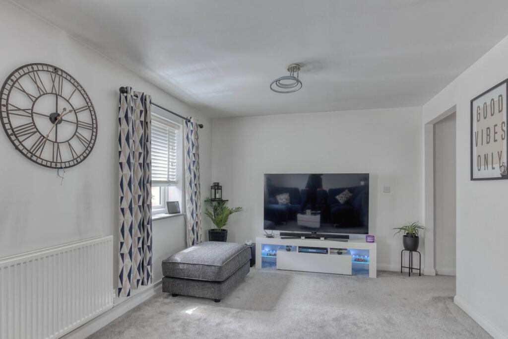 Ewemove Taunton - Mill House Road (1)