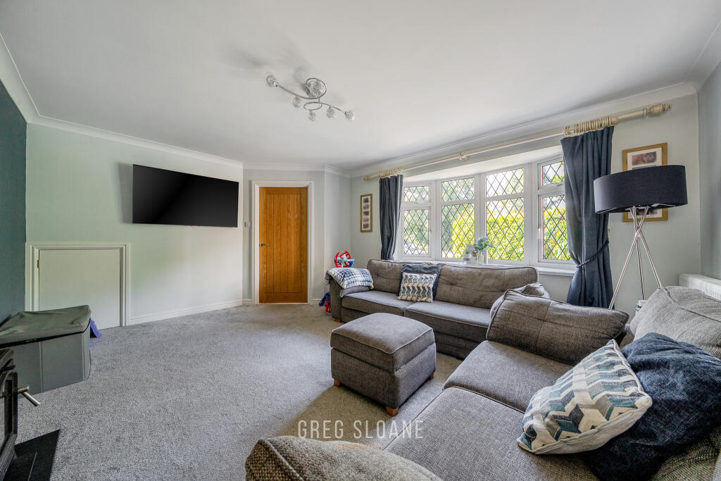 1346782-5-68b81745b28be