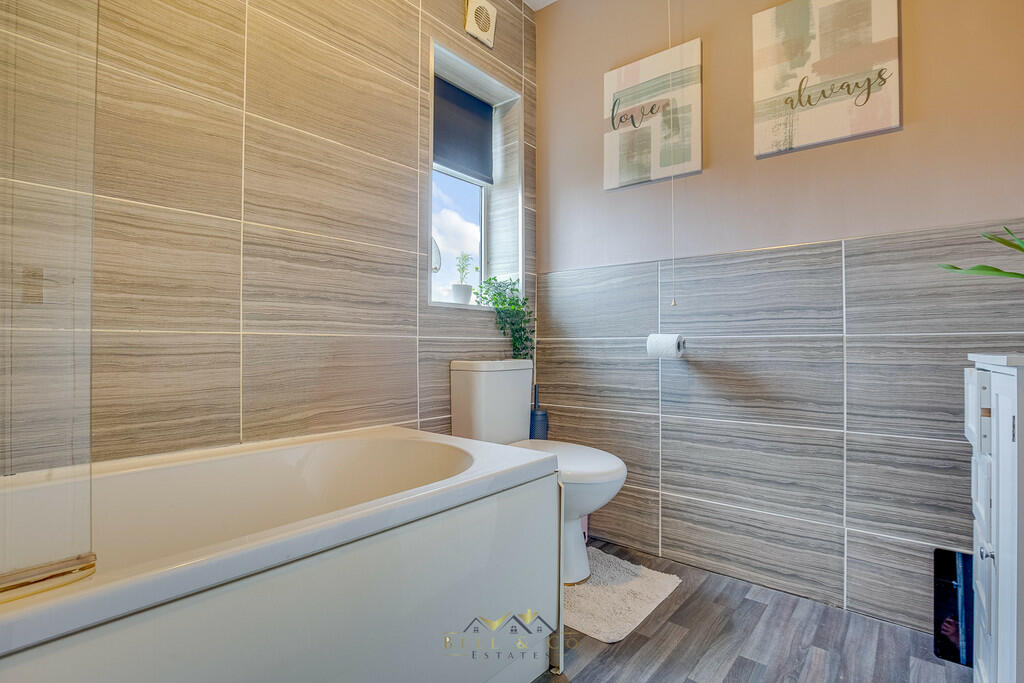 Bathroom 1.1
